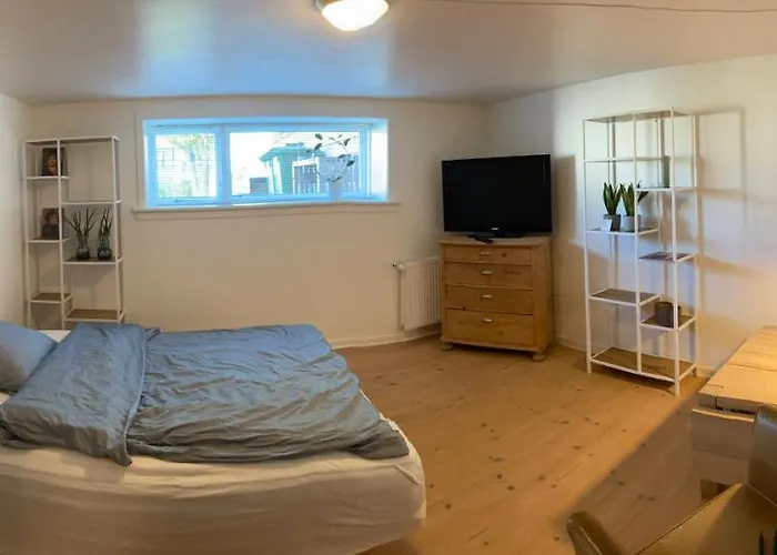 Vaerelse Med Eget Kokken Og Bad